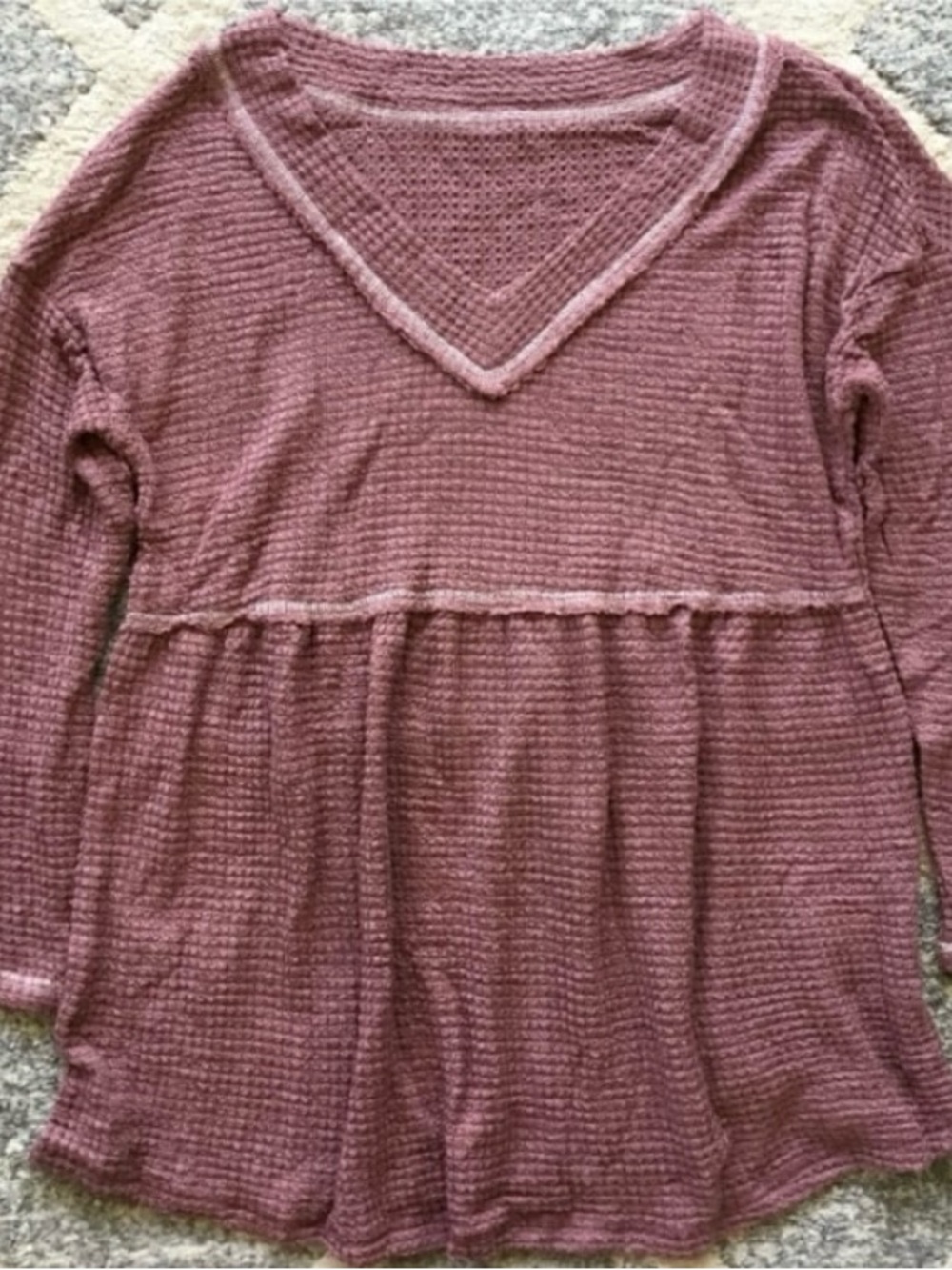 New Long Sleeve Flowing Waffle V-Neck Tunic Top, Size Medium
